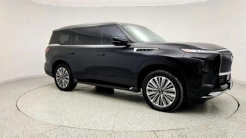 2025 INFINITI QX80 Luxe