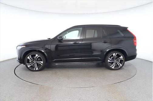 2022 Volvo XC90 Recharge Plug-In Hybrid T8 R-Design 7 Passenger