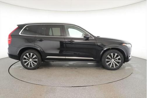 2024 Volvo XC90 B6 Plus Bright Theme 7-Seater