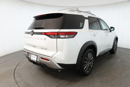 2025 Nissan Pathfinder SL 4WD