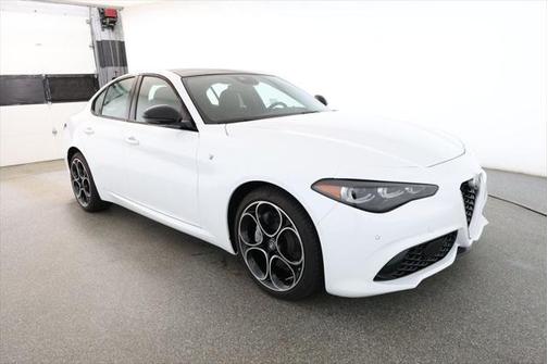2024 Alfa Romeo Giulia Ti