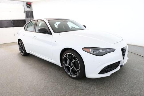 2024 Alfa Romeo Giulia Ti