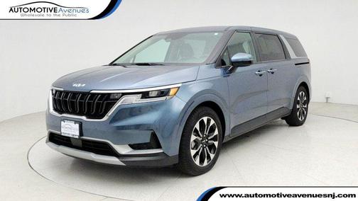 2024 Kia Carnival EX