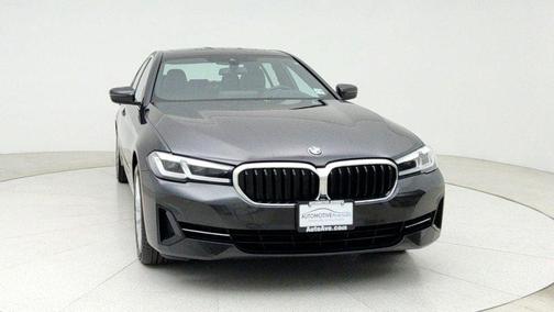2023 BMW 530 i