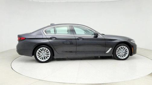 2023 BMW 530 i