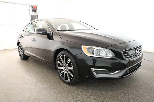 2018 Volvo S60 Inscription T5 Platinum