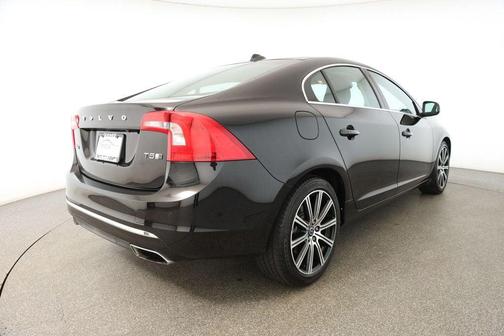 2018 Volvo S60 Inscription T5 Platinum