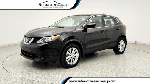 Magnetic Black 2018 Nissan Rogue Sport S