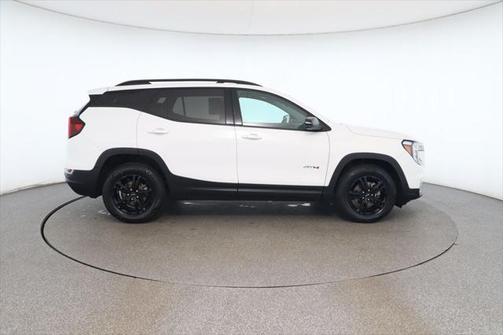 2022 GMC Terrain AWD AT4