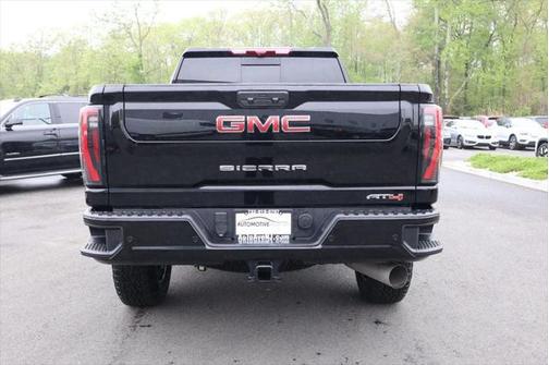 2024 GMC Sierra 2500 AT4
