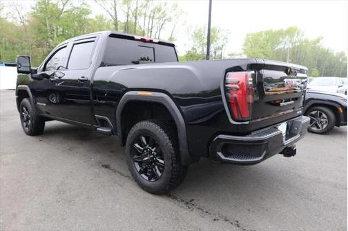 2024 GMC Sierra 2500 AT4