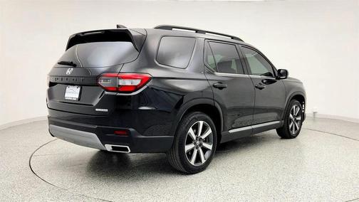 2024 Honda Pilot Touring 8-Passenger