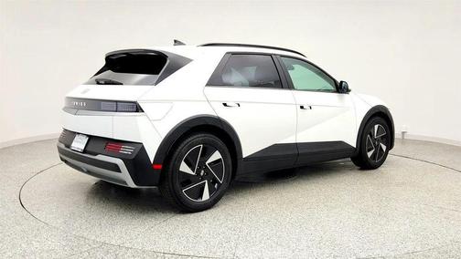 Atlas White 2025 Hyundai IONIQ 5 SEL