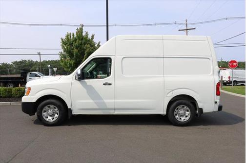 2021 Nissan NV Cargo NV2500 HD SV V8