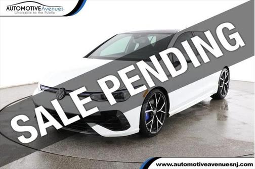 2022 Volkswagen Golf R 2.0T Manual