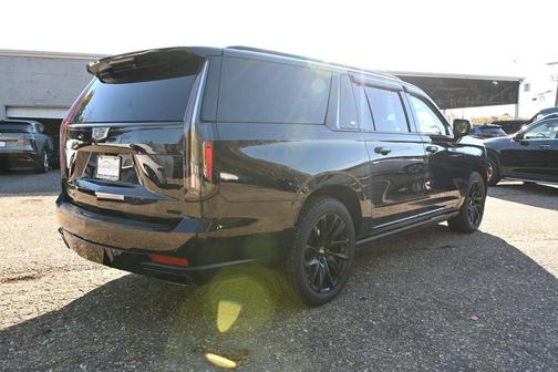 2022 Cadillac Escalade ESV Sport Platinum