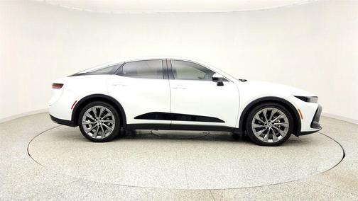 Oxygen White 2023 Toyota Crown Limited