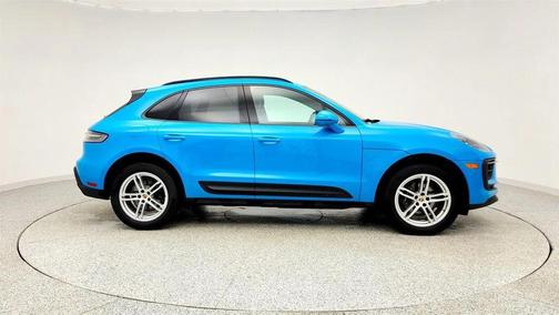 2022 Porsche Macan AWD