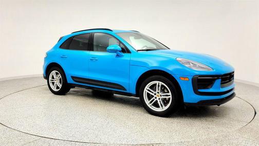 2022 Porsche Macan AWD