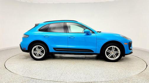 2022 Porsche Macan AWD