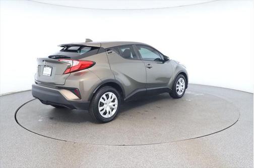 2021 Toyota C-HR LE