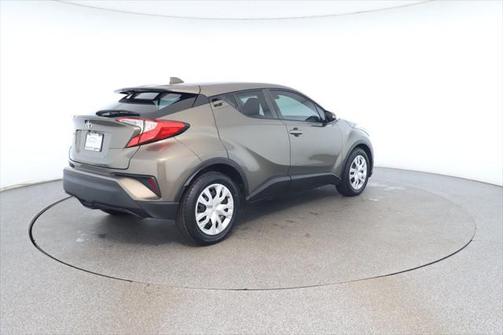 2021 Toyota C-HR LE