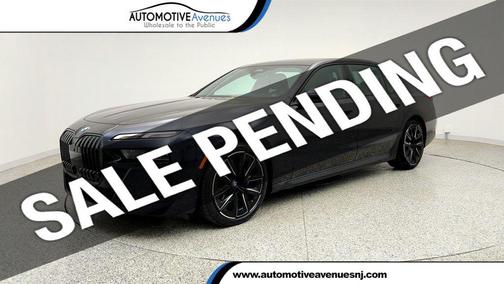 Carbon Black Metallic 2023 BMW 740 i