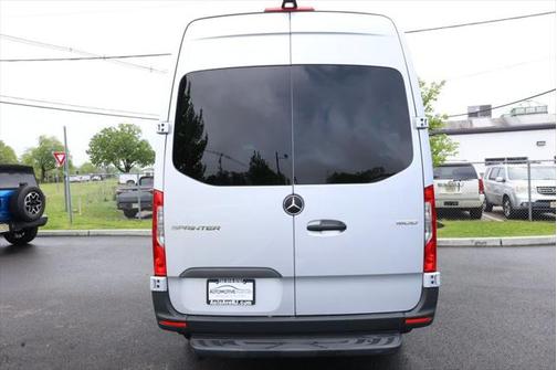 2023 Mercedes-Benz Sprinter 1500 Standard Roof 4-Cyl Gas