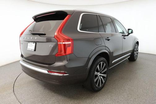 2024 Volvo XC90 B6 Plus Bright Theme 7-Seater