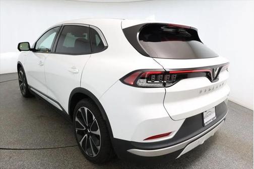 2023 VinFast VF 8 Plus AWD 82 kWh