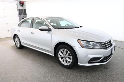 2016 Volkswagen Passat 1.8T S