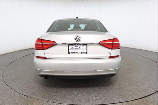 2016 Volkswagen Passat 1.8T S