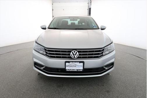 2016 Volkswagen Passat 1.8T S