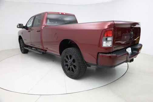 2022 RAM 3500 Big Horn Crew Cab 4x4 8' Box
