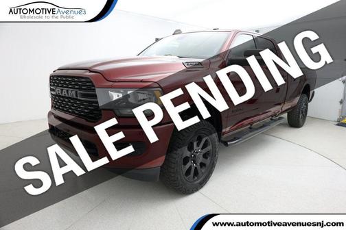 2022 RAM 3500 Big Horn Crew Cab 4x4 8' Box