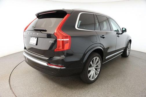 2023 Volvo XC90 B6 Ultimate 7-Seater