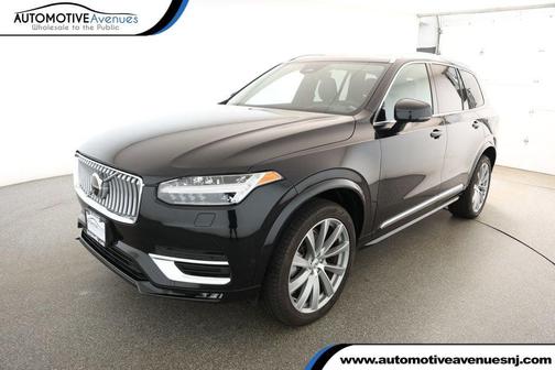 2023 Volvo XC90 B6 Ultimate 7-Seater