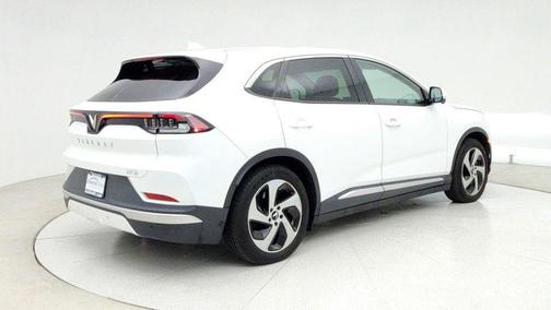 2023 VinFast VF 8 Eco AWD 82 kWh