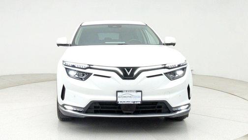 2023 VinFast VF 8 Eco AWD 82 kWh