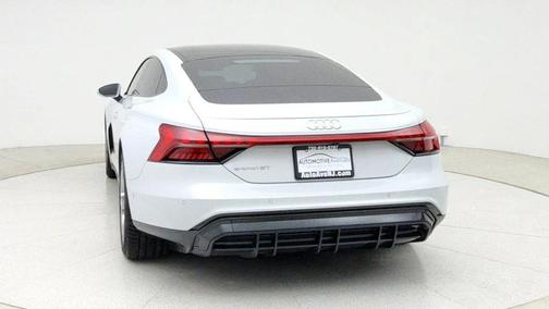 2024 Audi e-tron GT Prestige quattro