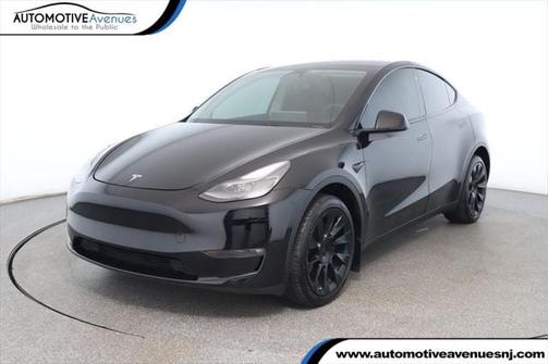 2023 Tesla Model Y Long Range Dual Motor All-Wheel Drive