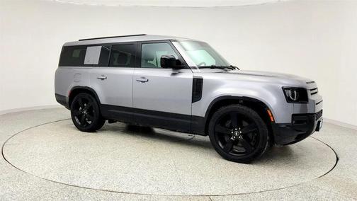 2024 Land Rover Defender 130 P400 X-Dynamic SE