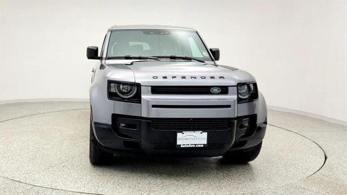 2024 Land Rover Defender 130 P400 X-Dynamic SE