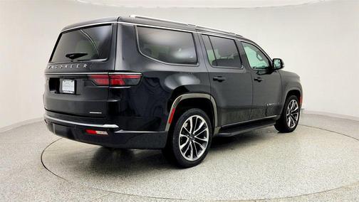 2022 Jeep Wagoneer Series II 4x4