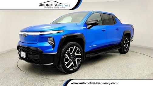 2025 Chevrolet Silverado EV RST