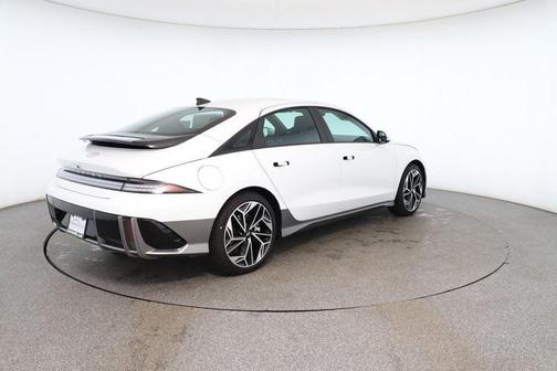 2025 Hyundai IONIQ 6 SEL
