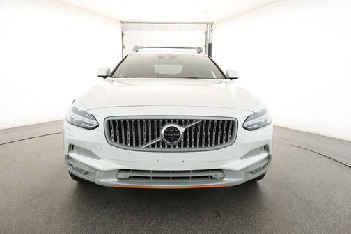 2018 Volvo V90 Cross Country T6 Volvo Ocean Race