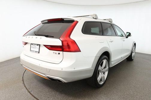 2018 Volvo V90 Cross Country T6 Volvo Ocean Race