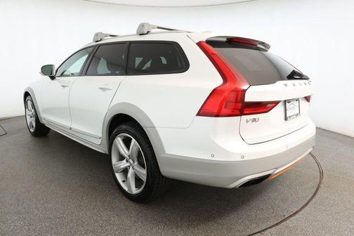 2018 Volvo V90 Cross Country T6 Volvo Ocean Race