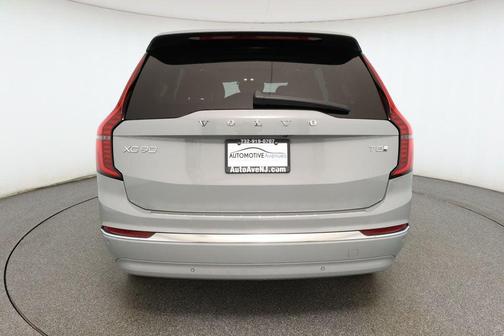 2025 Volvo XC90 Plug-In Hybrid T8 Plus 7-Seater
